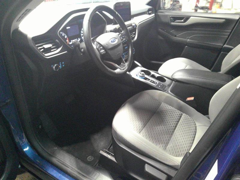 ford Escape 2022 - 11