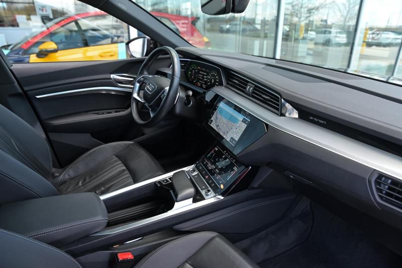 audi Q8 e-tron 2024 - 25