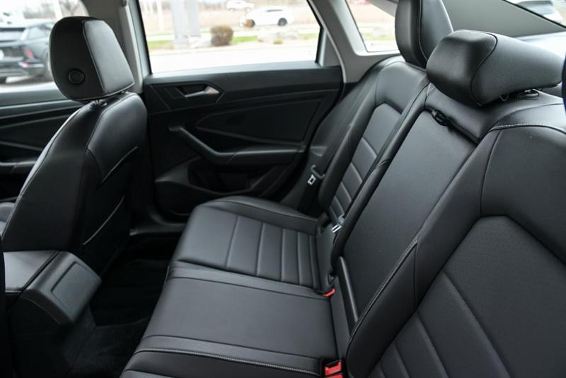 volkswagen Jetta 2022 - 19