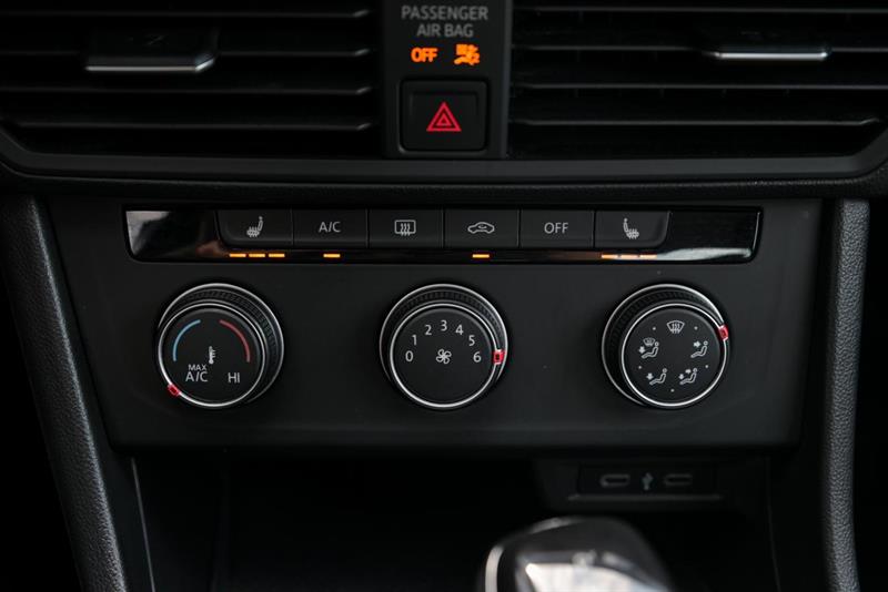 volkswagen Jetta 2022 - 17