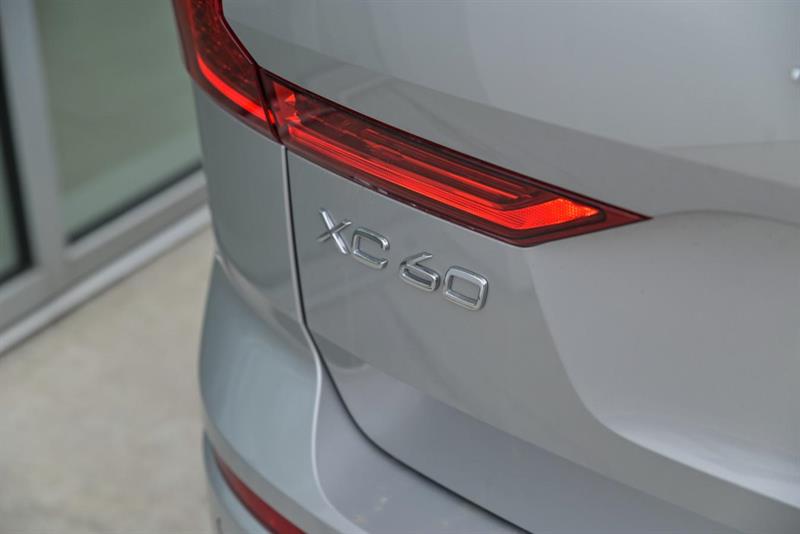 volvo XC60 2023 - 8