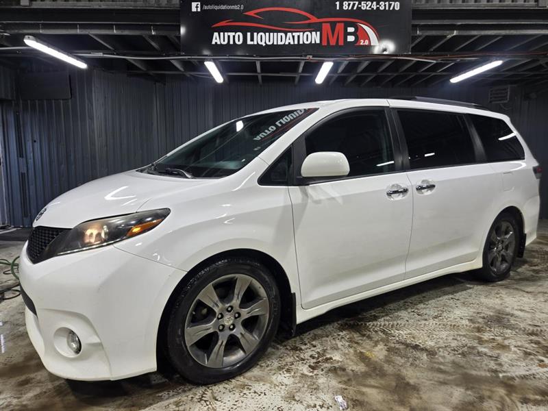 toyota Sienna 2015