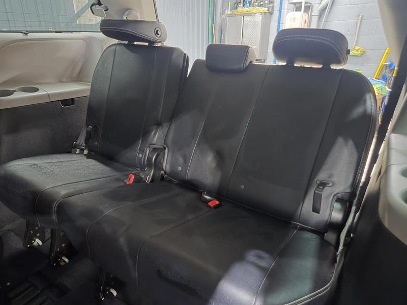 toyota Sienna 2015 - 12