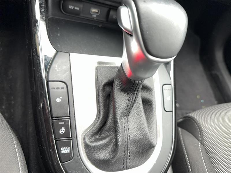 kia Forte 2022 - 18