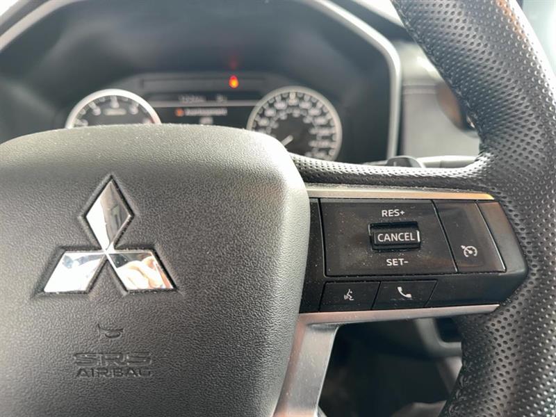 mitsubishi Outlander 2022 - 11