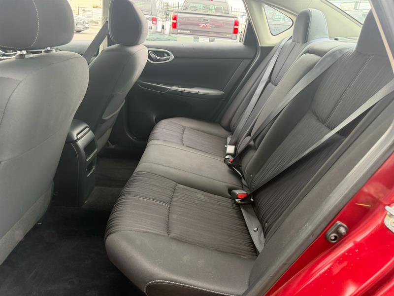 nissan Sentra 2017 - 12