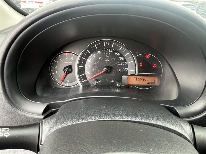 nissan Micra 2017 - 9