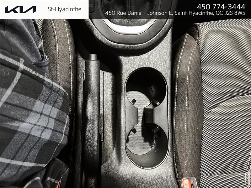 kia Forte 2023 - 12