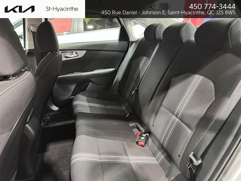 kia Forte 2023 - 20