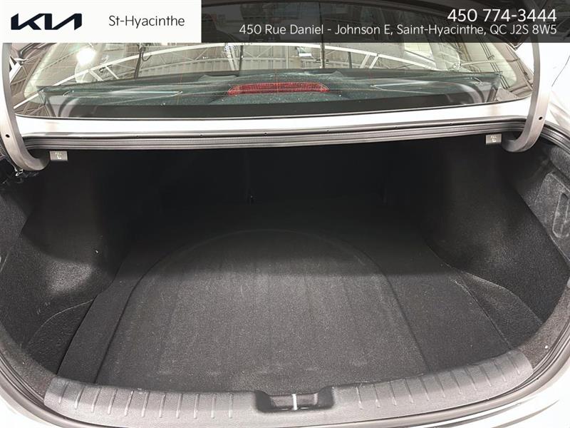 kia Forte 2023 - 21