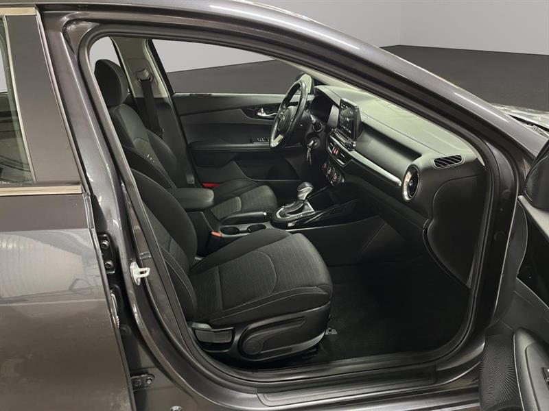 kia Forte5 2021 - 19