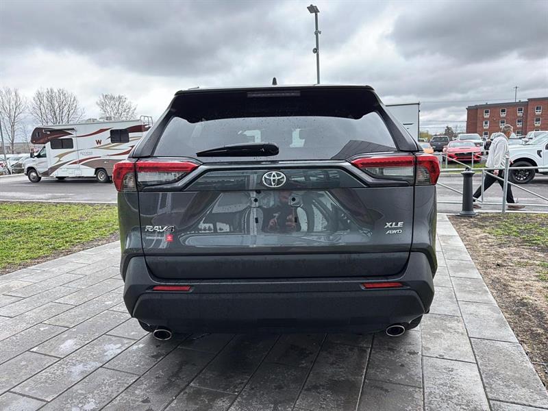 toyota RAV4 2024 - 8