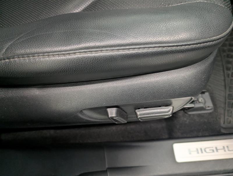 toyota Highlander Hybrid 2023 - 10