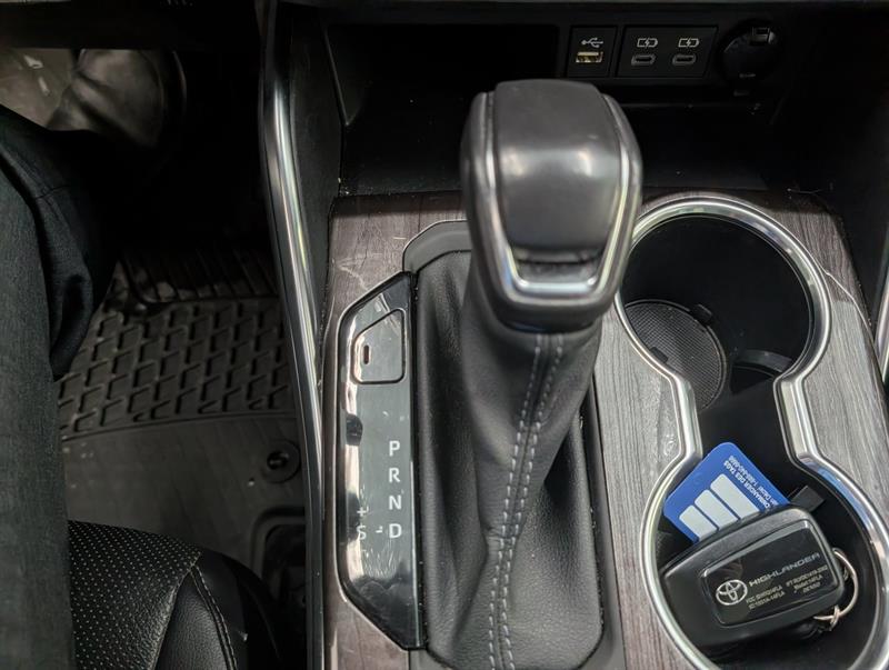 toyota Highlander Hybrid 2023 - 18