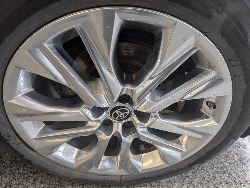 toyota Highlander Hybrid 2023 - 26