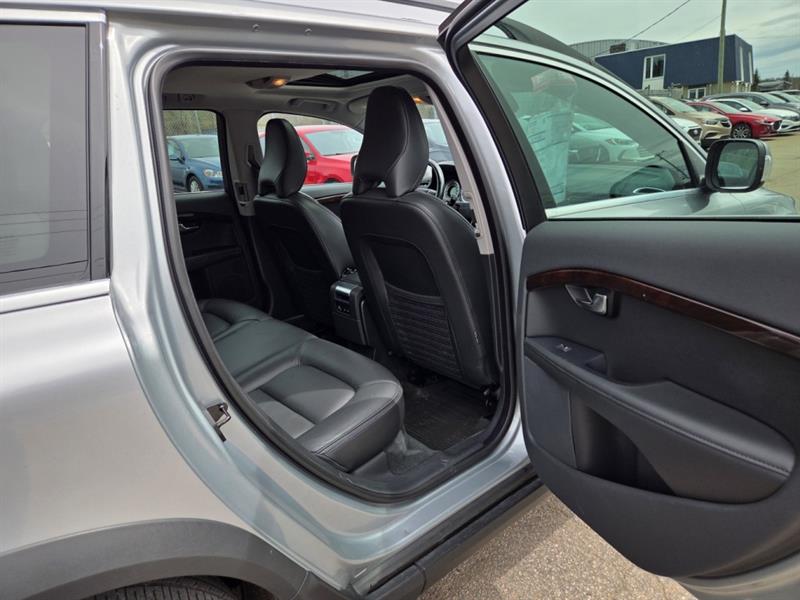 volvo XC70 2013 - 17