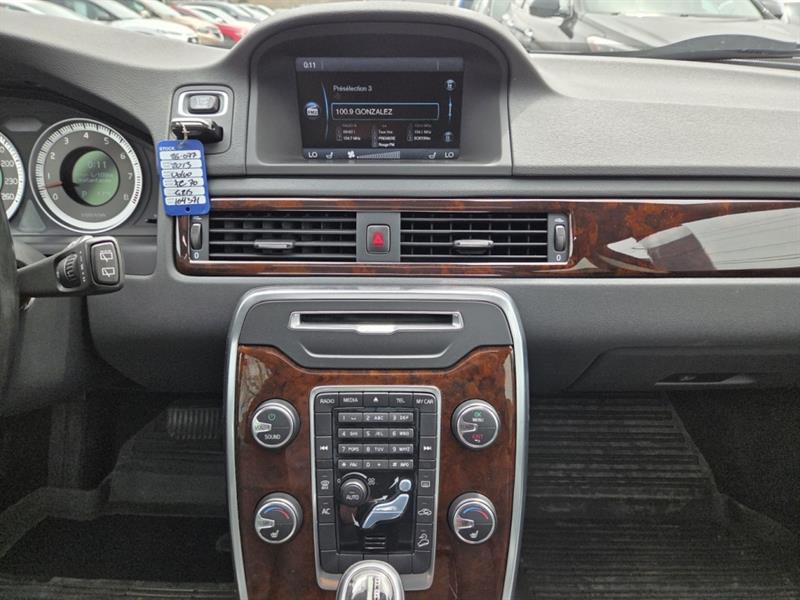 volvo XC70 2013 - 30
