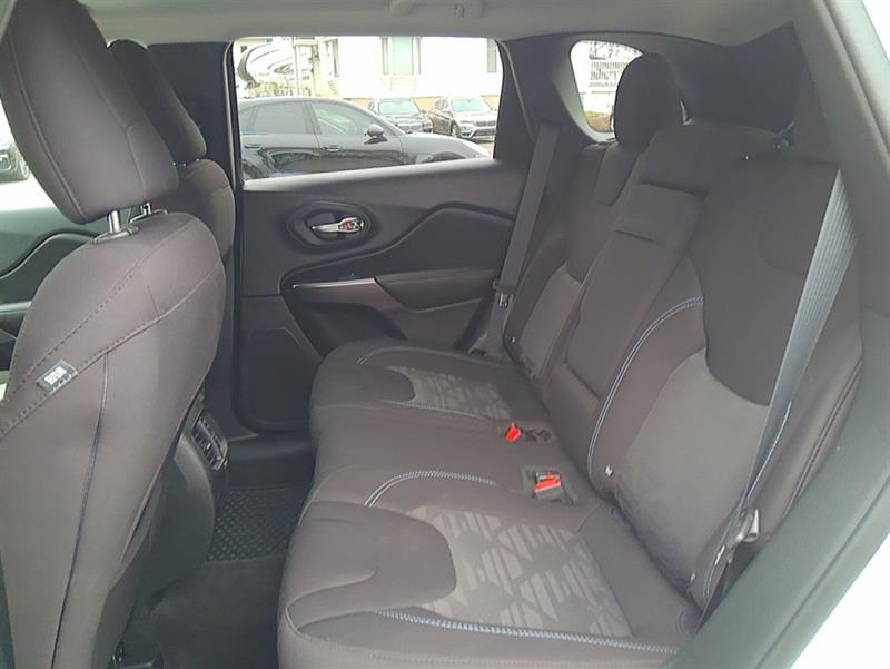 jeep Cherokee 2019 - 14