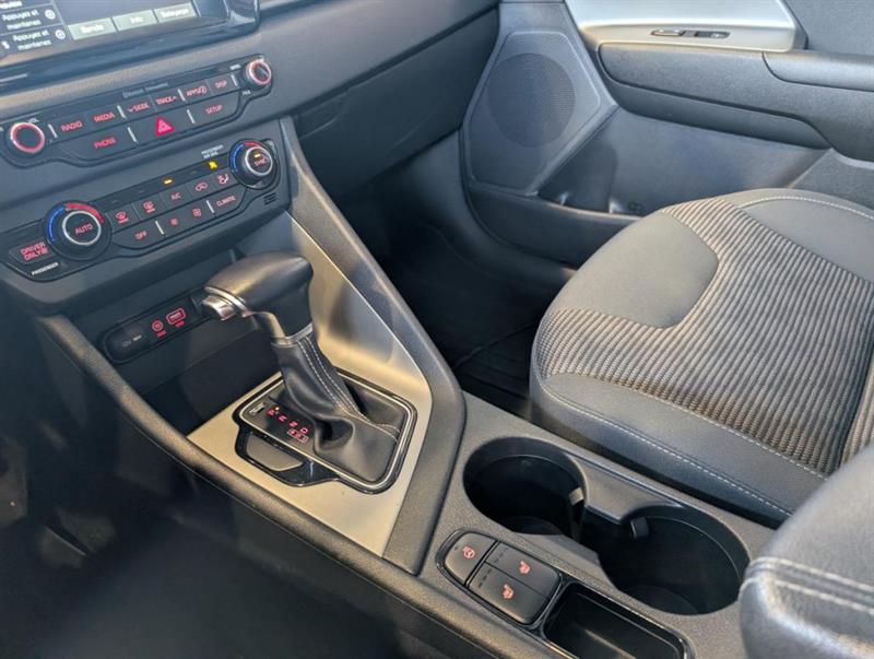 kia Niro 2019 - 24