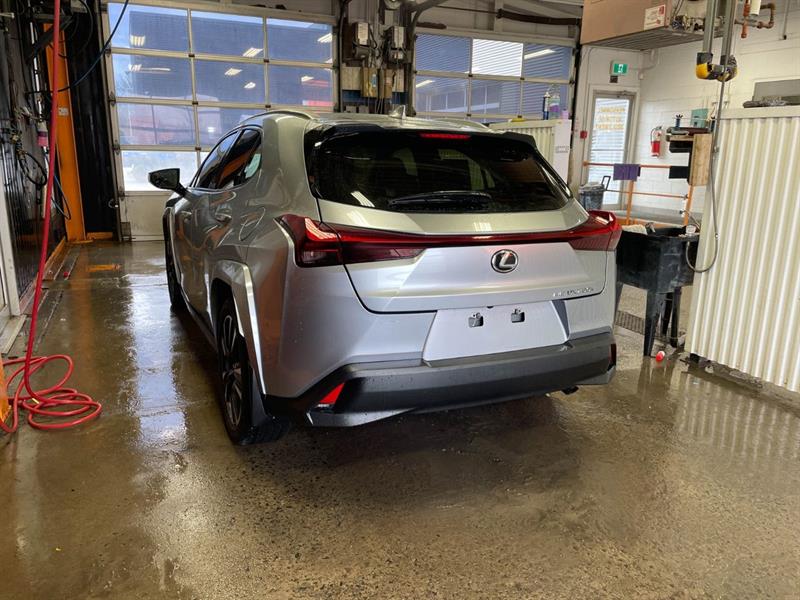 lexus UX 2023 - 8