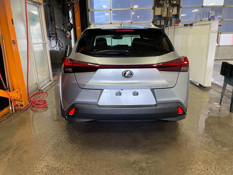 lexus UX 2023 - 9