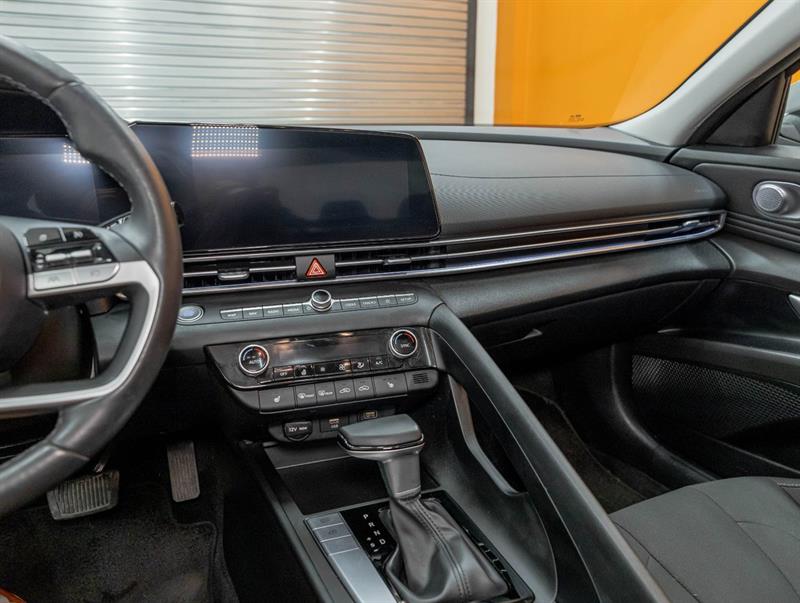 hyundai Elantra 2023 - 21