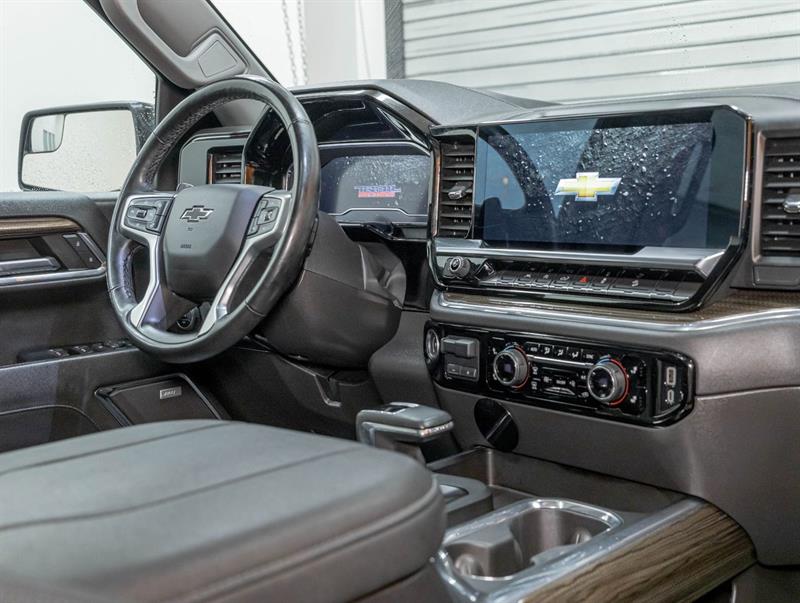 chevrolet Silverado 1500 2024 - 31