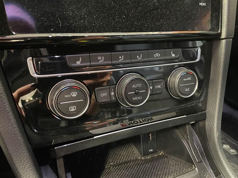 volkswagen Golf R 2019 - 13