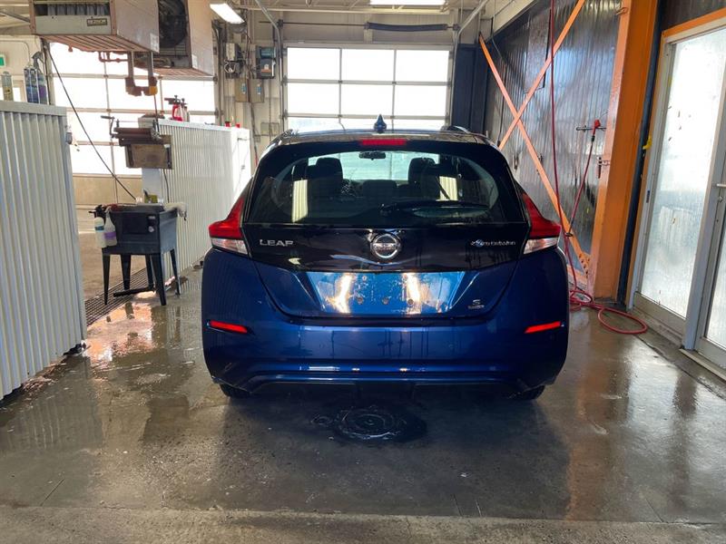 nissan LEAF 2022 - 6