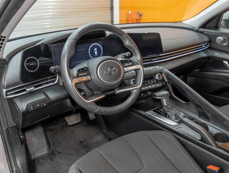 hyundai Elantra 2023 - 2