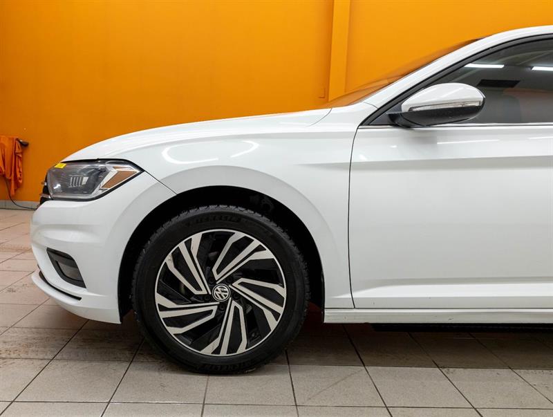 volkswagen Jetta 2021 - 33