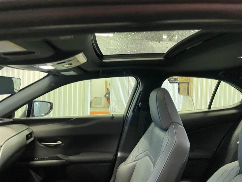 lexus UX 2023 - 3