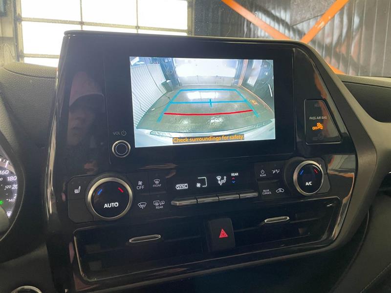 toyota Highlander 2023 - 16
