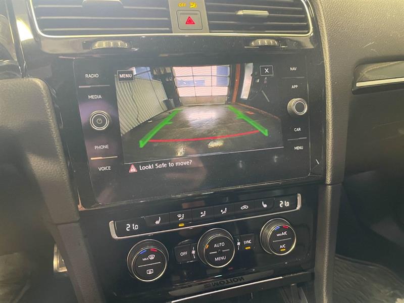 volkswagen Golf R 2019 - 16