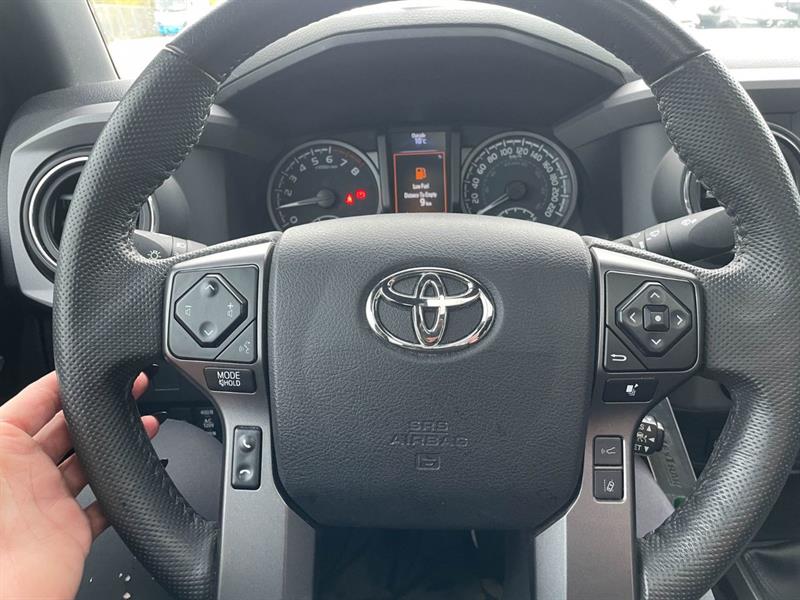 toyota Tacoma 2022 - 16