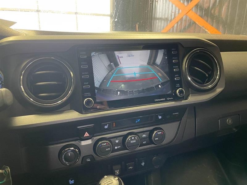 toyota Tacoma 2022 - 17