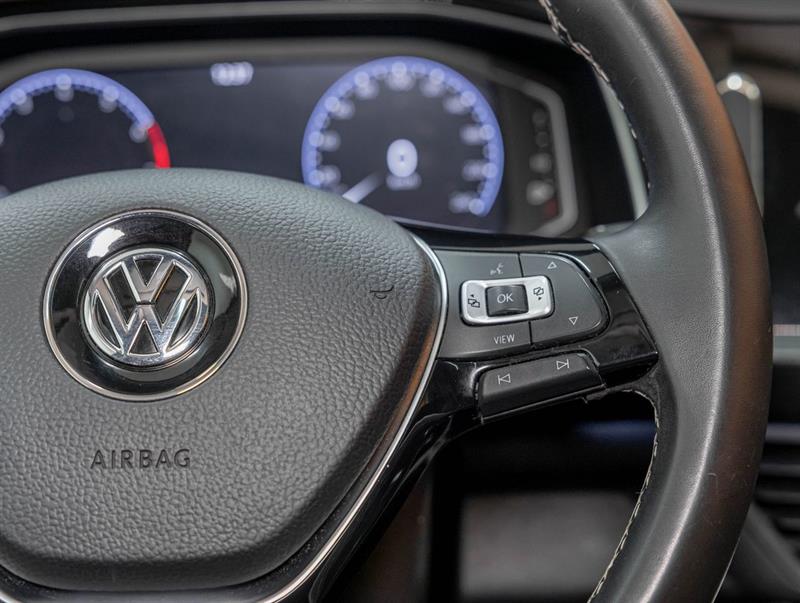 volkswagen Jetta 2021 - 16