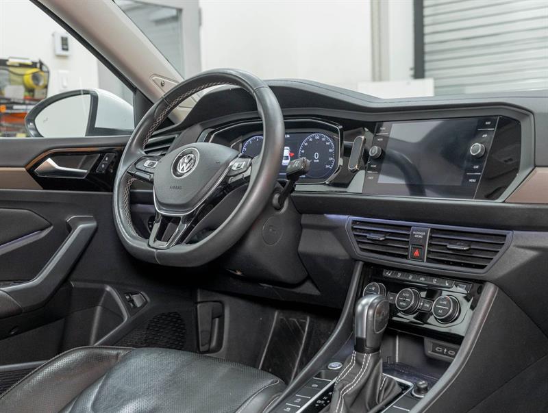 volkswagen Jetta 2021 - 28