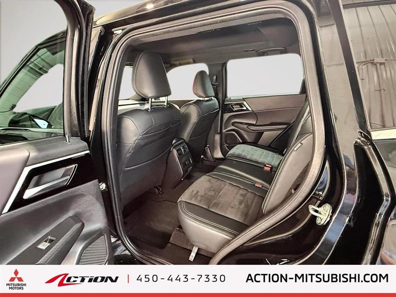 mitsubishi Outlander 2023 - 12