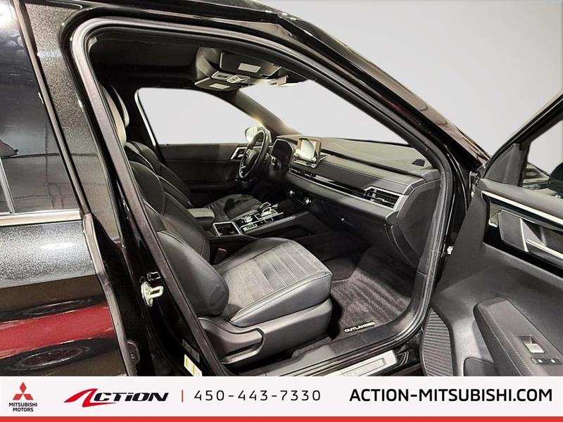 mitsubishi Outlander 2023 - 16