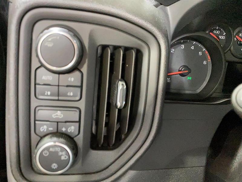 chevrolet Silverado 1500 2024 - 18