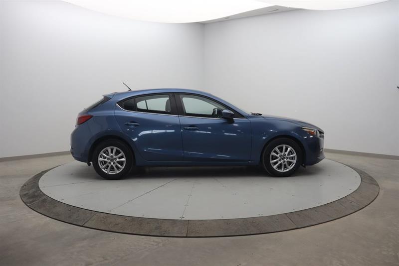 mazda Mazda3 2017 - 3