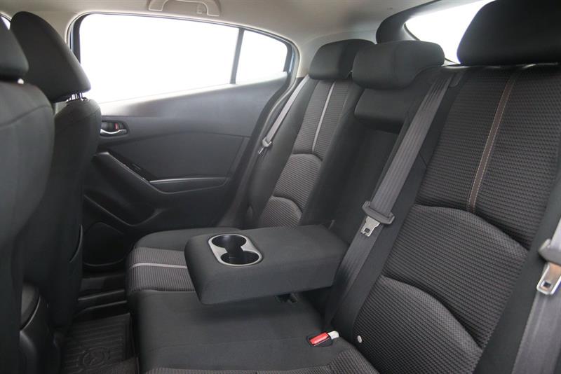 mazda Mazda3 2017 - 8