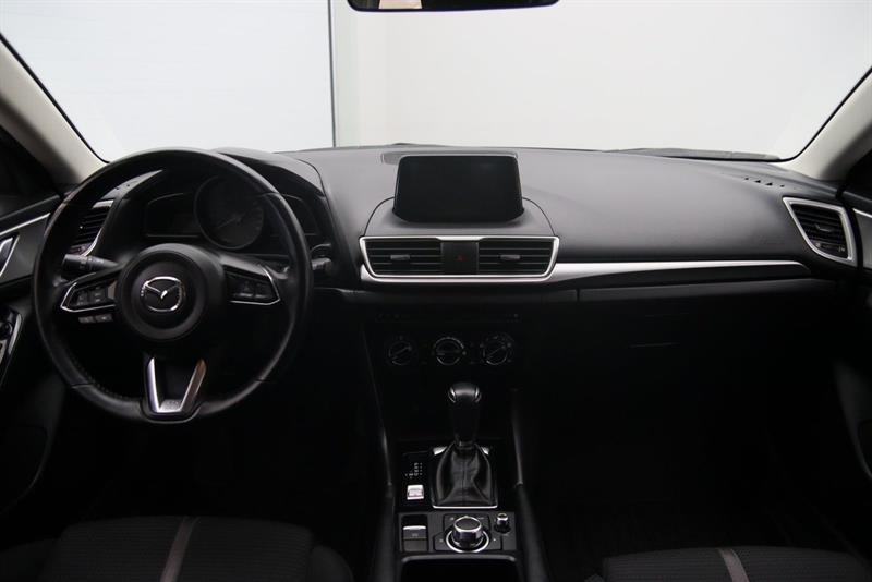 mazda Mazda3 2017 - 10