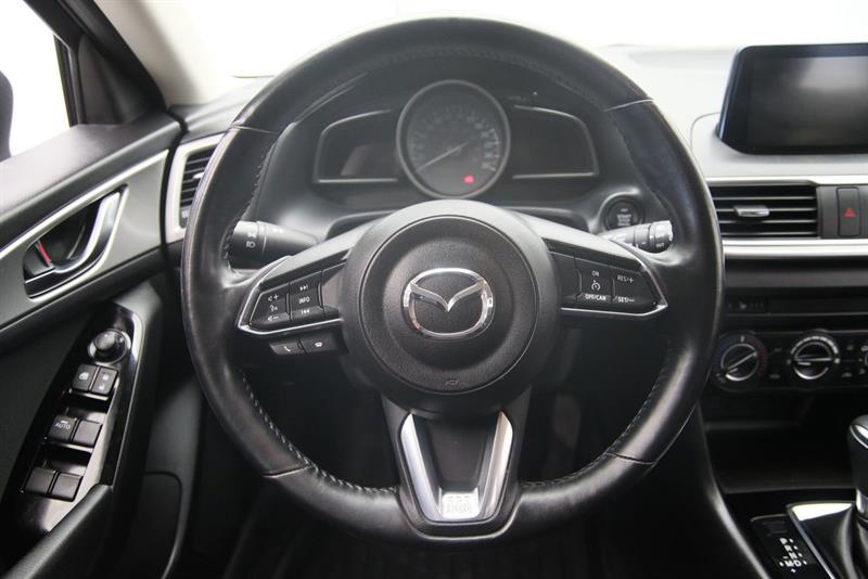mazda Mazda3 2017 - 11