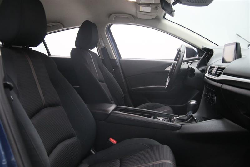 mazda Mazda3 2017 - 16