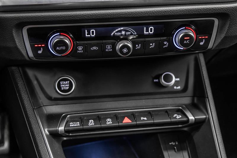 audi Q3 2022 - 25