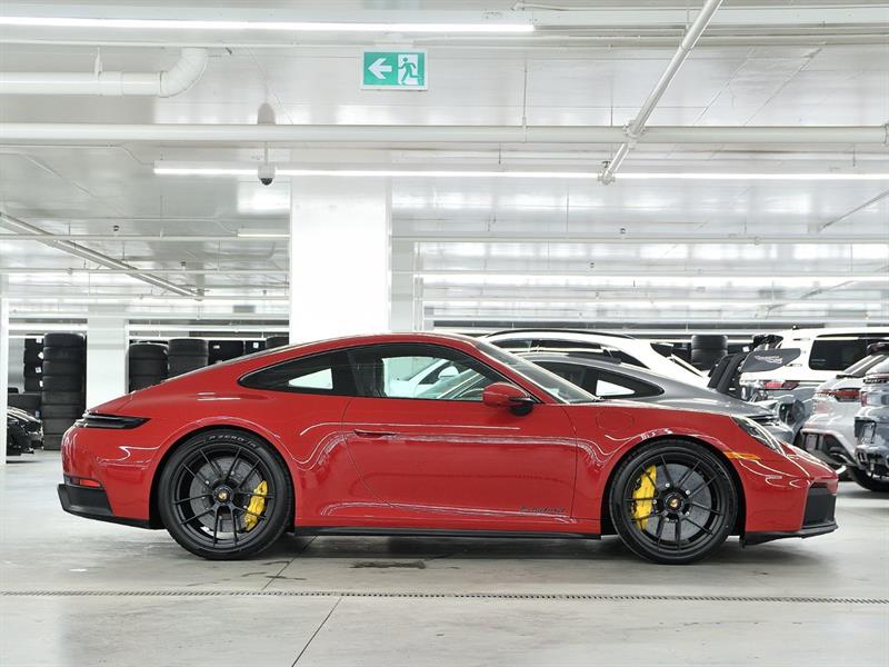 porsche 911 2025 - 2