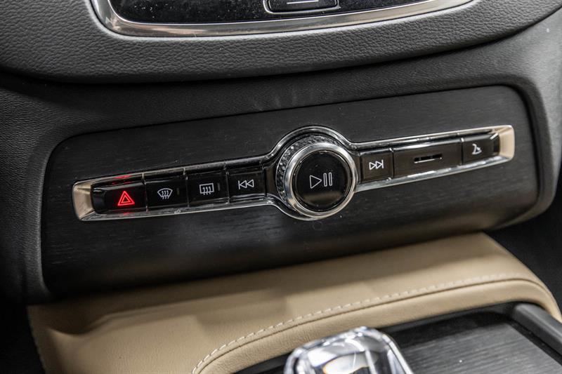 volvo XC90 Recharge 2022 - 24