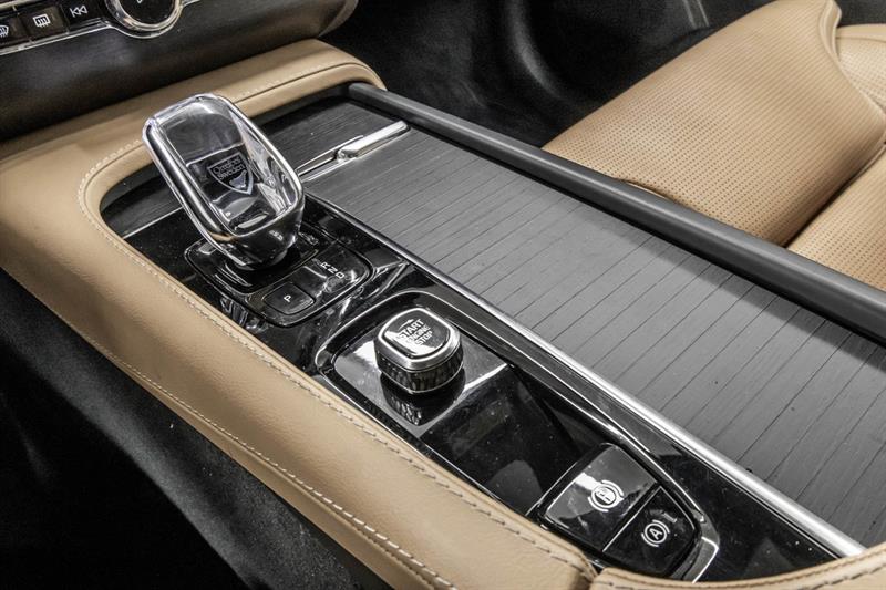 volvo XC90 Recharge 2022 - 25